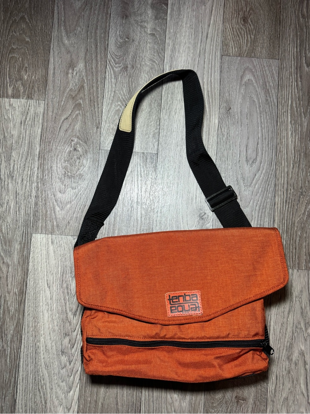 Tenba Messenger Camera Bag Shoulder Bag